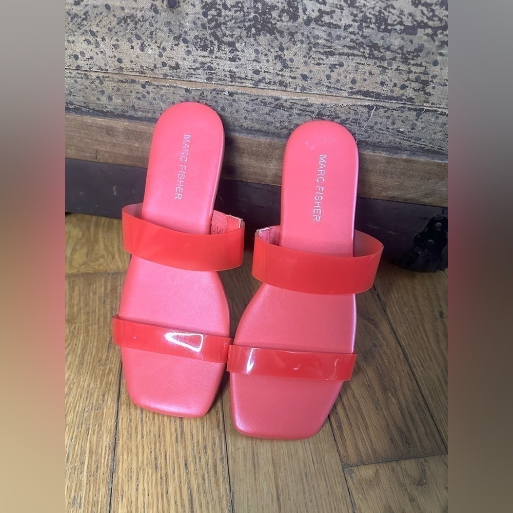 Marc Fisher - Women’s Red Flat Slide Sandals - Size 8
